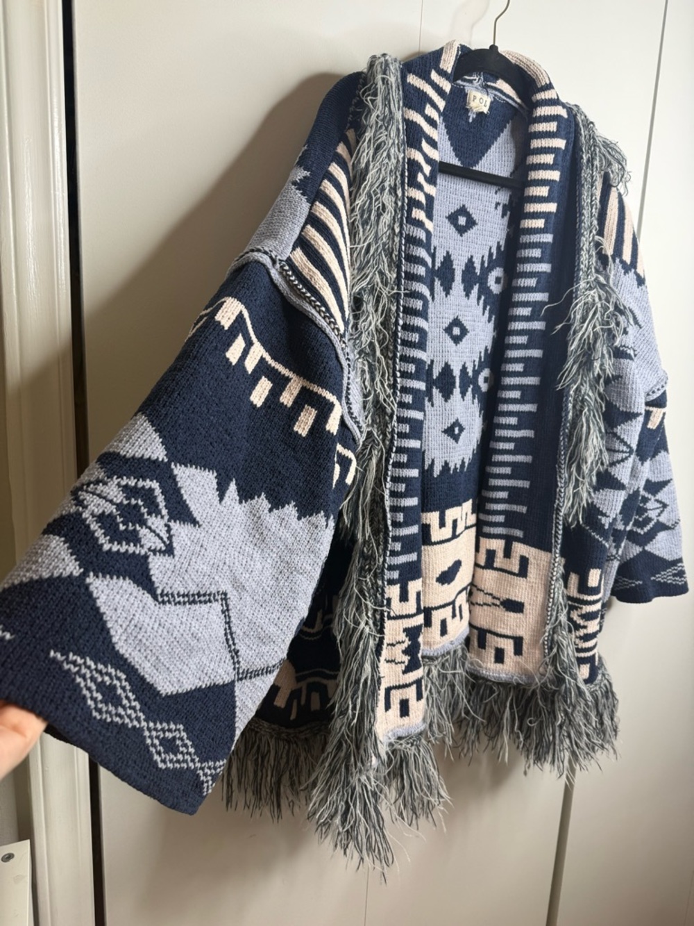 POL Indigo Blue Aztec pattern fringe chenille cardigan sweater Blue White Large - Picture 6 of 7